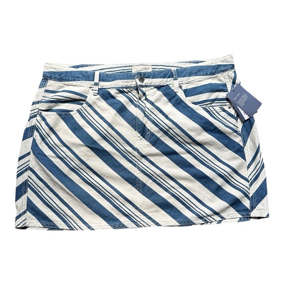 Universal Thread Denim Blue and Cream Striped Skirt Women's Striped Denim Mini - Picture 4 of 9